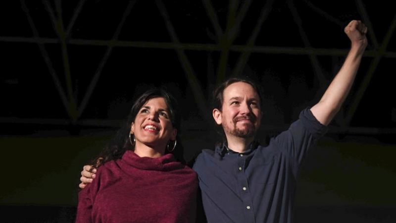 Pablo Iglesias y Teresa Rodríguez durante el acto de Adelante Andalucía en Córdoba / EFE