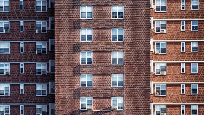 La celebración en abril de la Semana Santa ha afectado a la actividad del mercado inmobiliario. E.P.