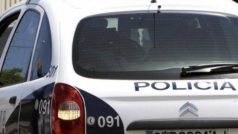 Imagen de archivo de un coche de la Policía Nacional./ EFE