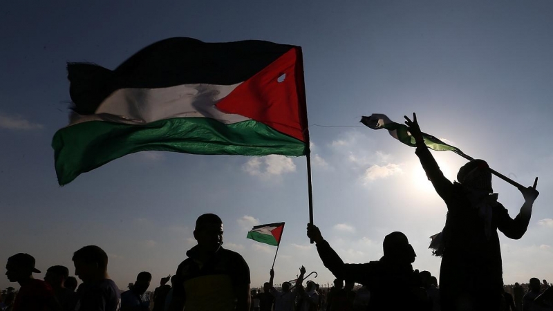 manifestante palestinos protestan contra la ocupación israelí en la franja de Gaza.- REUTERS/Ibraheem Abu Mustafa