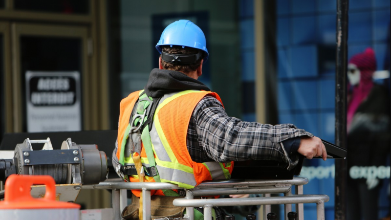 Tanto los salarios como los beneficios empresariales acumulan cuatro años de lenta pero sostenida subida en el sector de la construcción. PXHERE