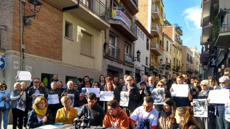 Roda de premsa del grup de suport Absolució Guillem, un dels detinguts durant les protestes a la Via Laietana el passat 18 d'octubre. @GAbsolucio