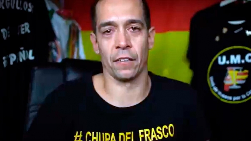 Alejandro León en el momento en que anuncia su 'retirada' a través de su canal de YouTube en el que aparece como 'Jandro Lion'.