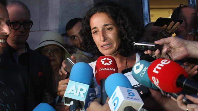 Patricia Ramírez , madre del niño Gabriel Cruz, Angel Cruz y a la salida de la Audiencia Provincial de Almería, haciendo unas declaraciones a la prensa - Rafael González - Europa Press - Archivo