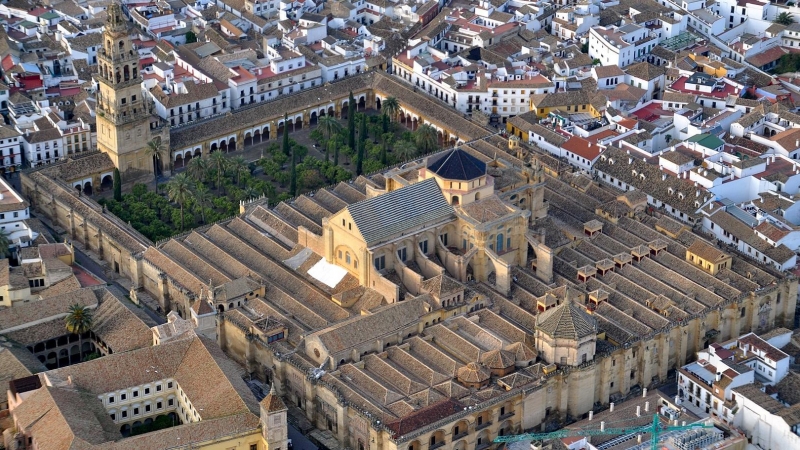 Vista de la Mezquita de Córdoba desde el aire. WIKIPEDIA