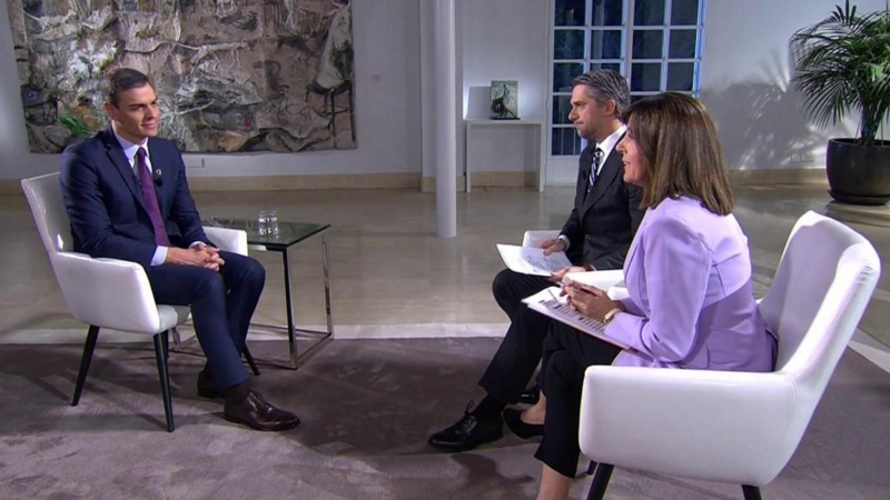 El presidente del Gobierno, Pedro Sánchez, durante su entrevista en TVE.