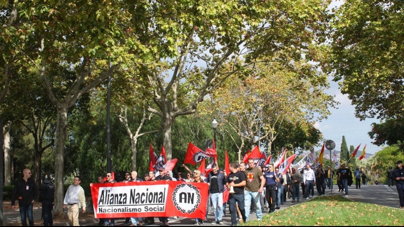 Militantes del partido neonazi Alianza Nacional.