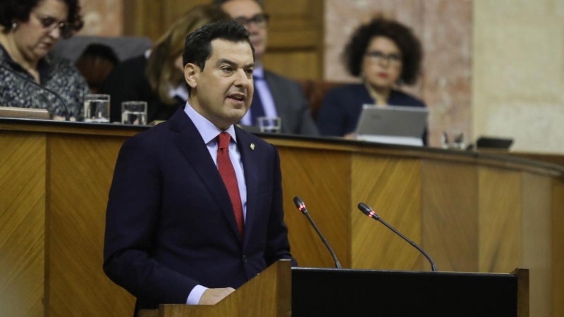 Juanma Moreno, en el Parlamento de Andalucía