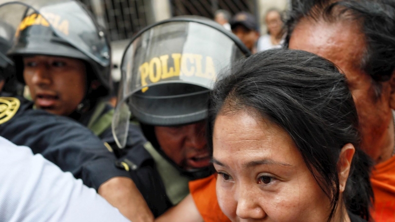 28/01/2020.- Keiko Fujimori Higuchi sale de su domicilio. EFE/ Juan Ponce Valenzuela