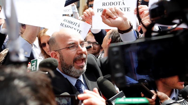 Vito Crimi, uno de los líderes del Movimiento 5 estrellas. REUTERS/Alessandro Bianchi/File Photo