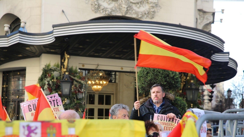 Protesta de Hazte Oír contra la formación del Gobierno progresista. HAZTE OÍR