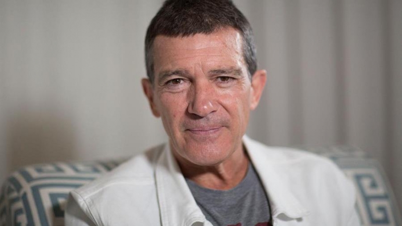 El actor Antonio Banderas durante una entrevista con Efe, este sábado, en Los Ángeles (EE. UU).