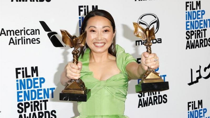 Lulu Wang, ganadora del Spirit por 'The Farewell'. EFE/EPA/NINA PROMMER