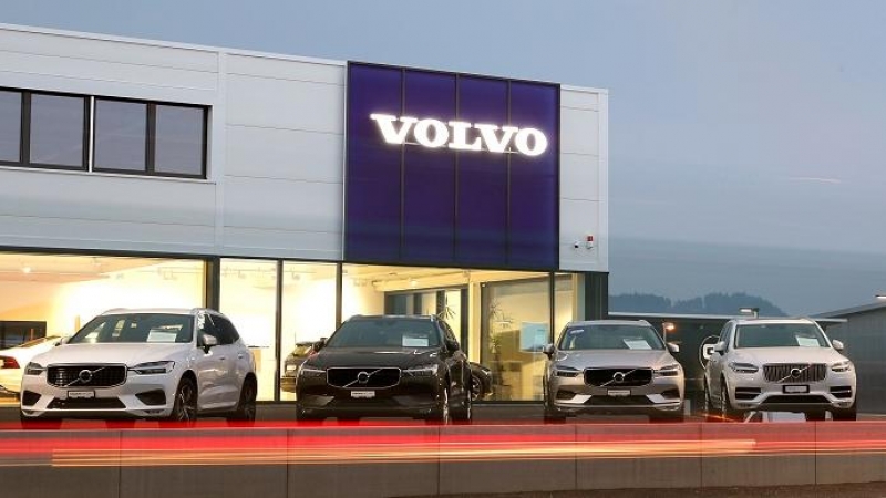 Concesionario de automóviles de Volvo, en la localidad suiza de Saint Erhard. REUTERS/Arnd Wiegmann
