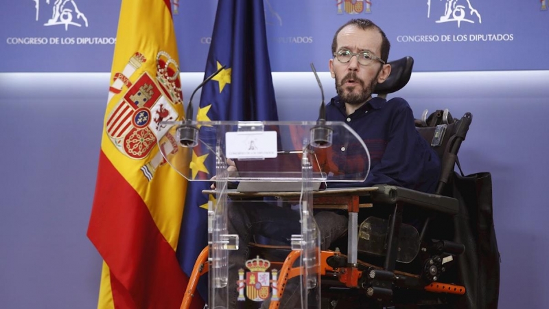 18/02/2020.- El portavoz del grupo parlamentario Unidas-Podemos en el Congreso de los Diputados, Pablo Echenique, durante la rueda de prensa ofrecida tras la reunión de la Junta de portavoces. EFE/Javier Lizón