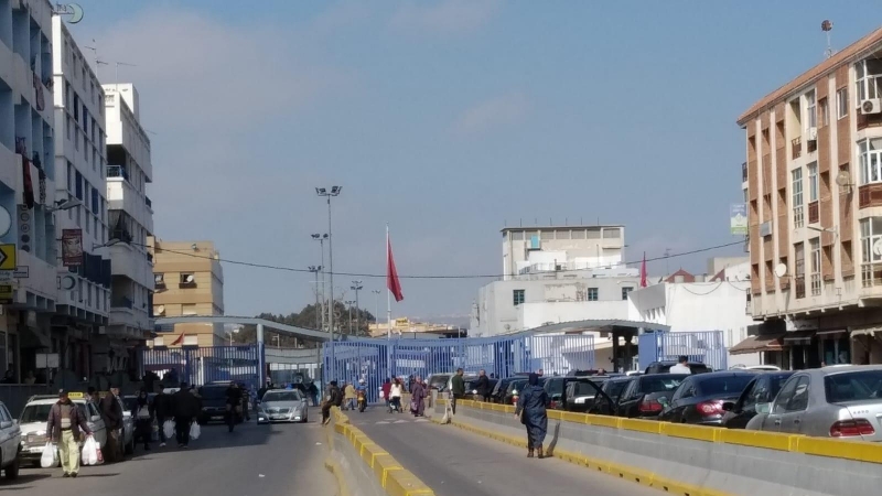 Puesto fronterizo marroquí para entrar a Melilla desde la avenida Massira - ROSA SOTO