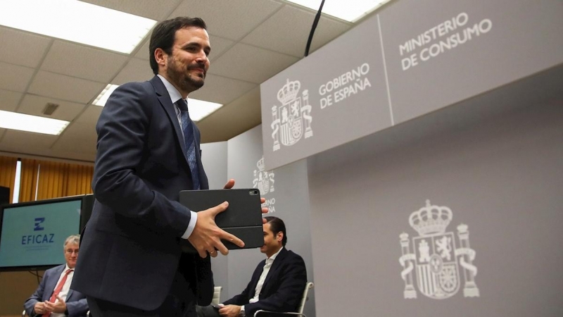 17/02/2020.-El ministro de Consumo, Alberto Garzón, ofrece en rueda de prensa los detalles del Fichero 'Eficaz', una herramienta que impedirá a los jugadores que lo soliciten voluntariamente acceder a los denominados 'créditos rápidos' para incrementar la