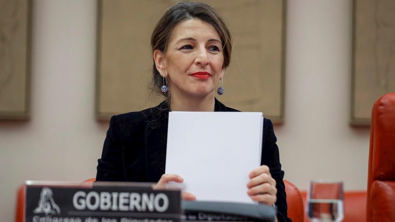 21/02/2020.- La ministra de Trabajo y Economía Social, Yolanda Díaz, comparece este jueves en la Comisión de Trabajo del Congreso para explicar las medidas que pondrá en marcha en materia laboral. EFE/Emilio Naranjo