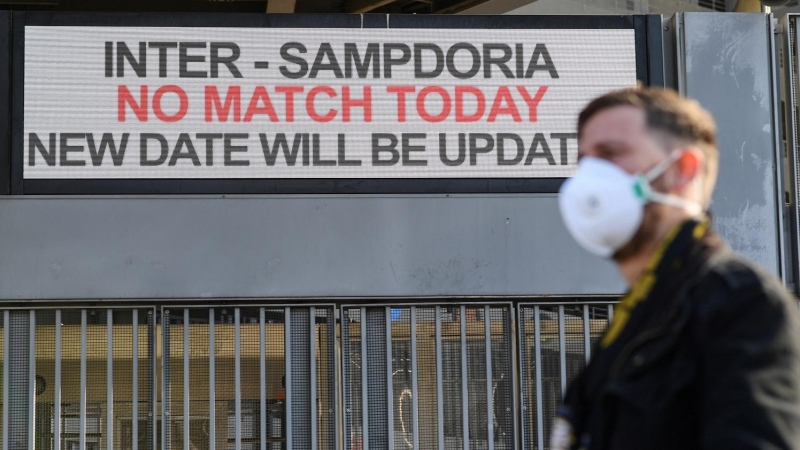 El coronavirus llegó también al Calcio y partidos como el Inter-Sampdoria fueron suspendidos. REUTERS/Daniele Mascolo