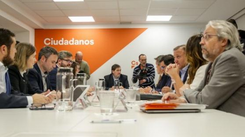 Imatge d'una executiva de Ciutadans amb Andrés Betancor. Europa Press