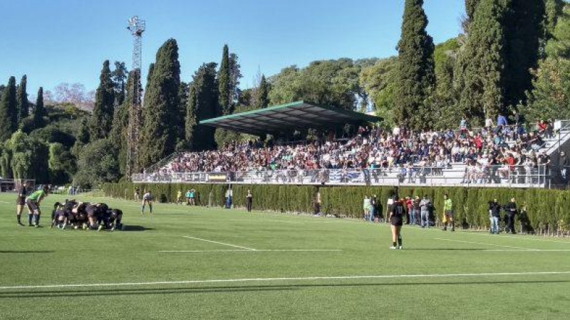 Un partit de rugby femení a les instal·lacions de la  Foixarda, a Barelona.