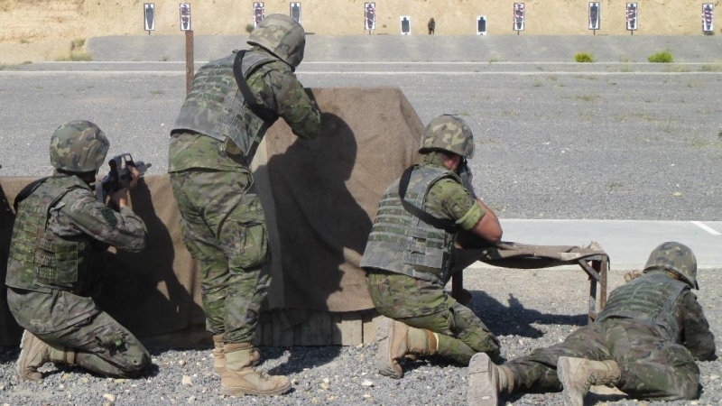 La soldado sufrió un pinzamiento durante unas maniobras con su unidad de artillería. MINISTERIO DE DEFENSA