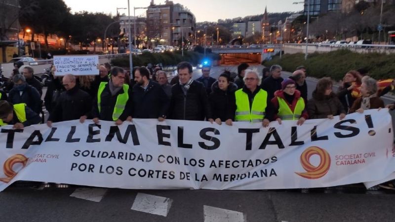 Fotografia del tall de la Via Augusta de Societat Civil Catalana/ Societat Civil Catalana