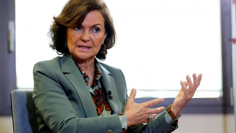 La vicepresidenta Carmen Calvo durante una reciente entrevista. | EFE