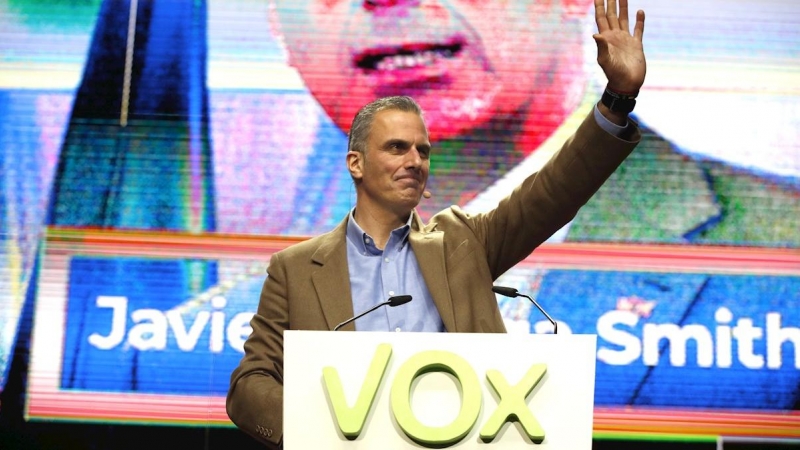 8/03/2020.- El secretario general de VOX, Javier Ortega Smith, durante su intervnención en la asamblea general ordinaria del partido celebrado en Vistalegre en Madrid este domingo. EFE/Javier Lizón