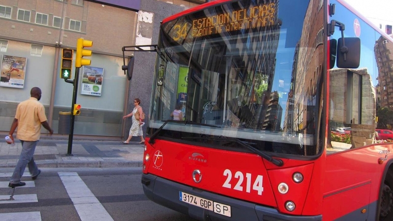 Autobus urbano de Zaragoza. E.P.