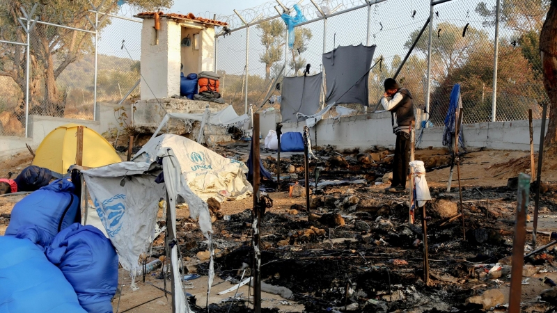 Incendio en el campamento de Moria (Lesbos). / Reuters.