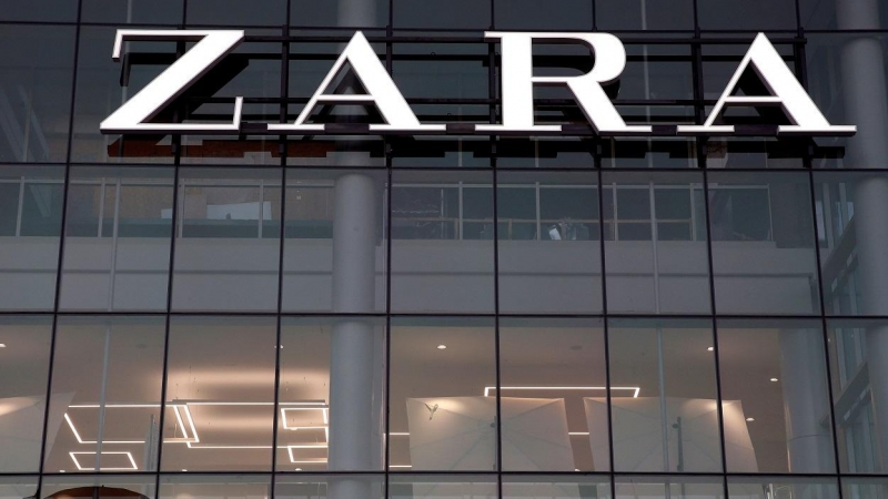 El logo de Zara,  la principal enseña del grupo Inditex, en una tienda en Viña del Mar (Chile). REUTERS/Rodrigo Garrido