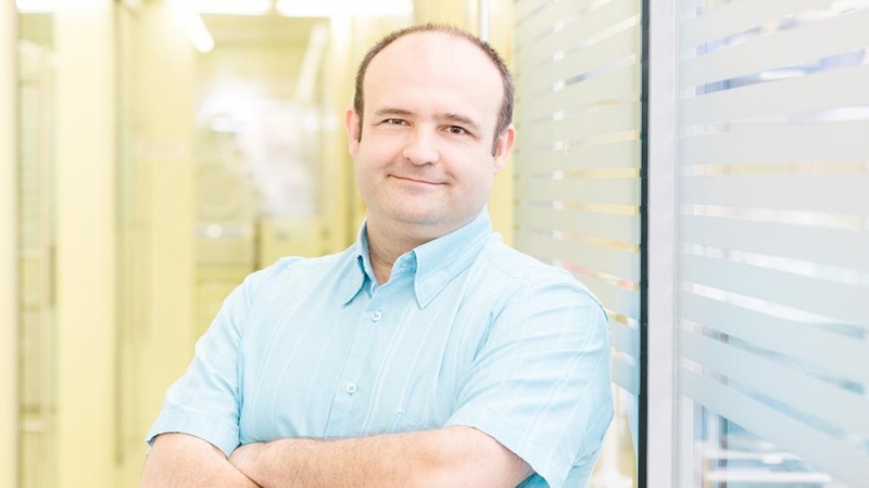 Doctor Jorge Carrillo, membre del grup d'investigació de Virologia i Immunologia Cel·lular (VIC) i part de l'equip de recerca per trobar una vacuna contra el coronavirus a Catalunya. IrsiCaixa