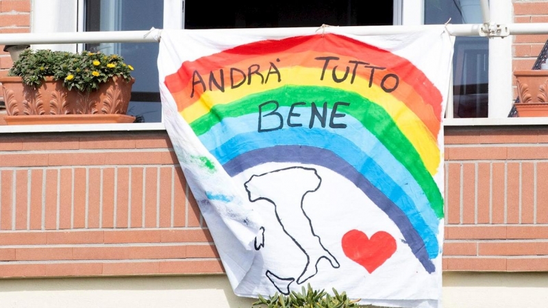'Todo irá bien', reza la pancarta de un balcón de Roma. EFE