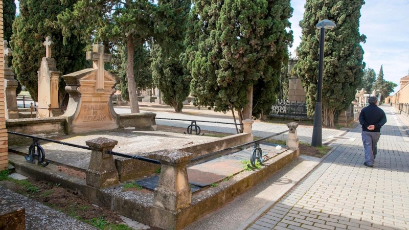 Vista de un cementerio en Zaragoza. EFE/Javier Cebollada