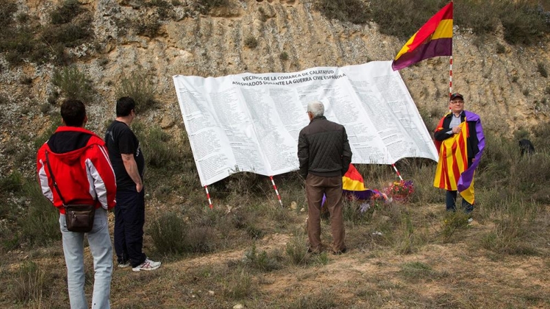 Más de 300 republicanos fueron asesinados por la represión de los sublevados y la dictadura en el barranco de la Bartolina, en Calatayud, medio siglo antes de que sus restos fueran utilizados para sellar un vertedero. ARICO.