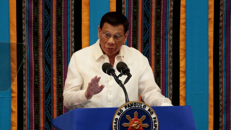 El presidente de Filipinas, Rodrigo Duterte, durante una rueda de prensa. REUTERS