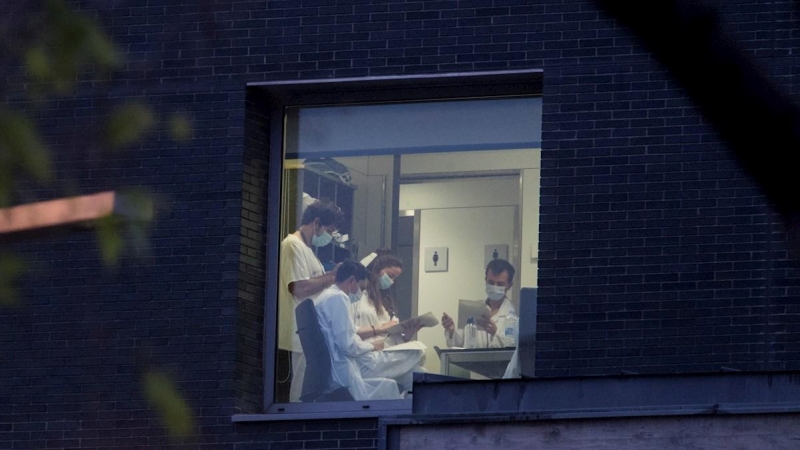 Trabajadores de un hospital madrileño./ EFE