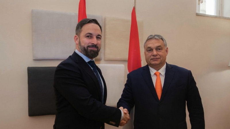 El líder Vox, Santiago Abascal junto al primer ministro húngaro Viktor Orban. Fuente: Vox