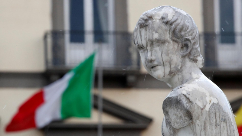 Plaza de Nápoles. REUTERS/Ciro De Luca