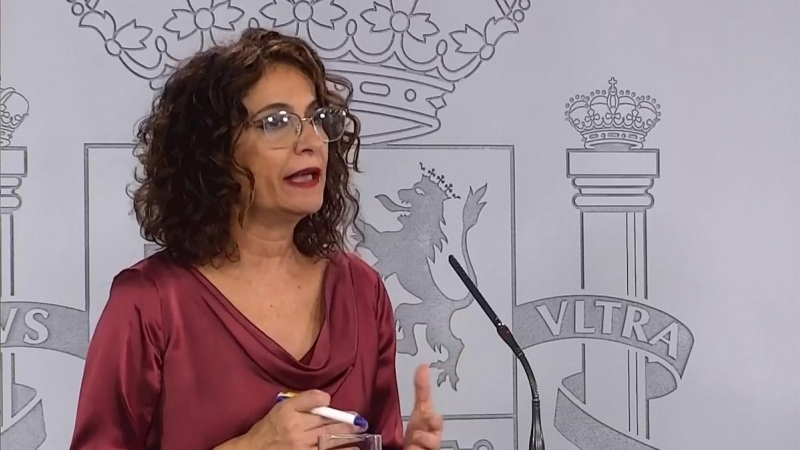 Captura de la señal institucional del Palacio de la Moncloa de rueda de prensa ofrecida por la ministra portavoz del Gobierno, María Jesús Montero, tras la reunión extraordinaria del Consejo de Ministros que ha tenido lugar este Viernes. EFE/Moncloa