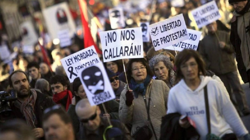 Imagen de archivo de una manifestación contra la 'ley mordaza' en Madrid. EFE/Víctor Lerena