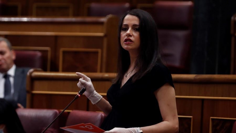 06/05/2020.- La líder de Ciudadanos, Inés Arrimadas, interviene en el pleno del Congreso. / EFE - J.J. Guillén