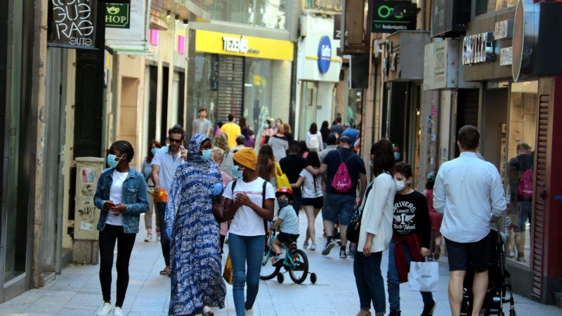 Imatge de l'eix comercial de Lleida aquest dilluns, després d'estrenar la fase 1 del desconfinament. ACN / SALVADOR MIRET