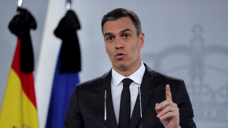 El presidente del Gobierno, Pedro Sánchez, durante la rueda de prensa en la que ha anunciado que pedirá una última prórroga del estado de alarma, tras su reunión con videoconferencia con los presidentes autonómicos, en el Palacio de la Moncloa de Madrid.