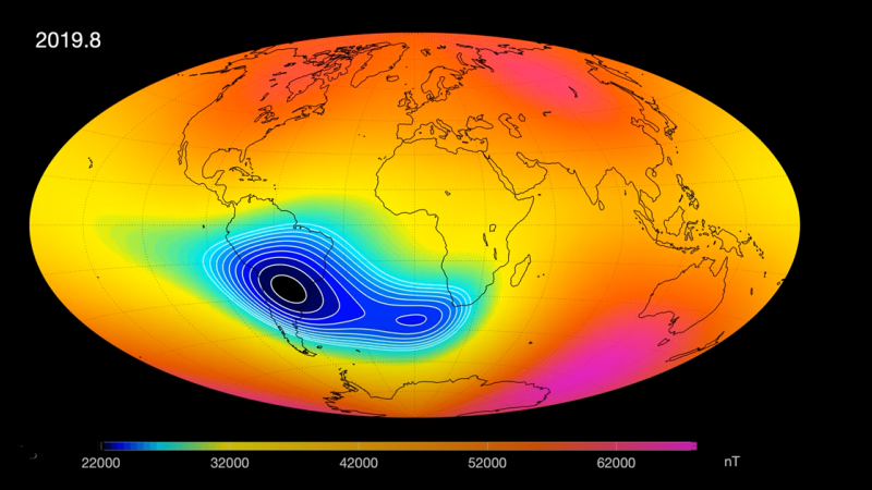 Esquema de la anomalía del Atlántico Sur, zona de campo magnético debilitado (escala de color en nanoteslas). /ESA