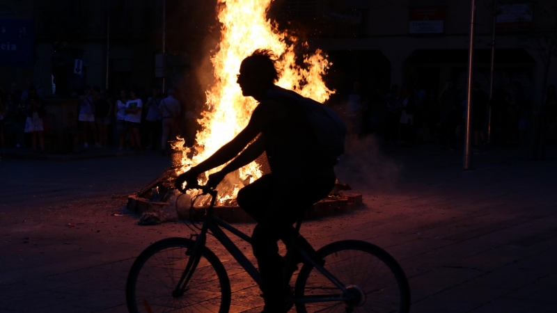 Una imatge de la nit de Sant Joan de l'any passat a Barcelona. ACN / ELISENDA ROSANAS