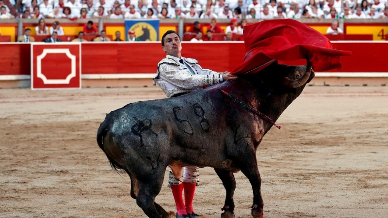 Un torero en el festival de San Fermín en Pamplona. Reuters/Susana Vera