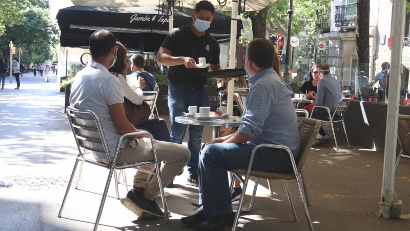 Imatge d'una terrassa de la Rambla de Barcelona. ACN / AINA MARTÍ