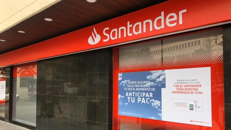 Una sucursal de Banco Santander - SANTANDER (archivo)